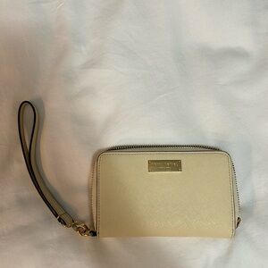 Henri Bendel Wristlet